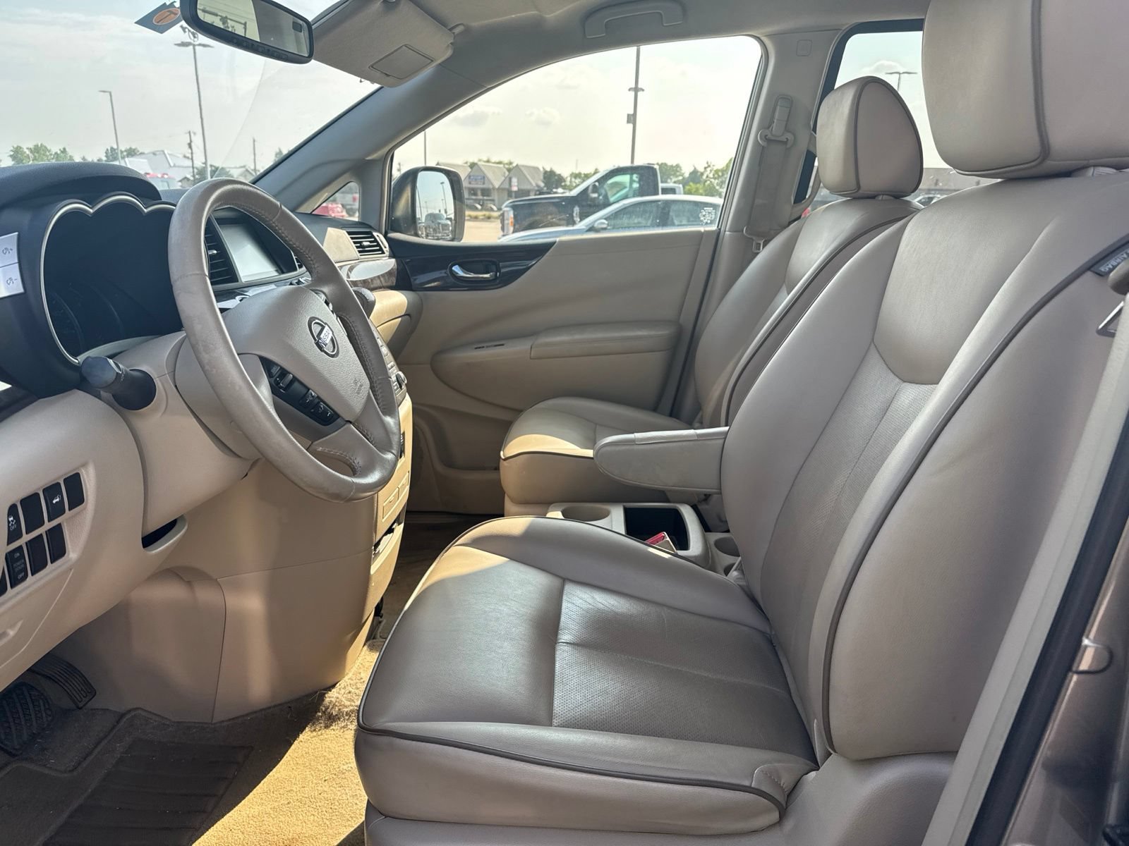 Used 2016 Nissan Quest SL FWD image 9