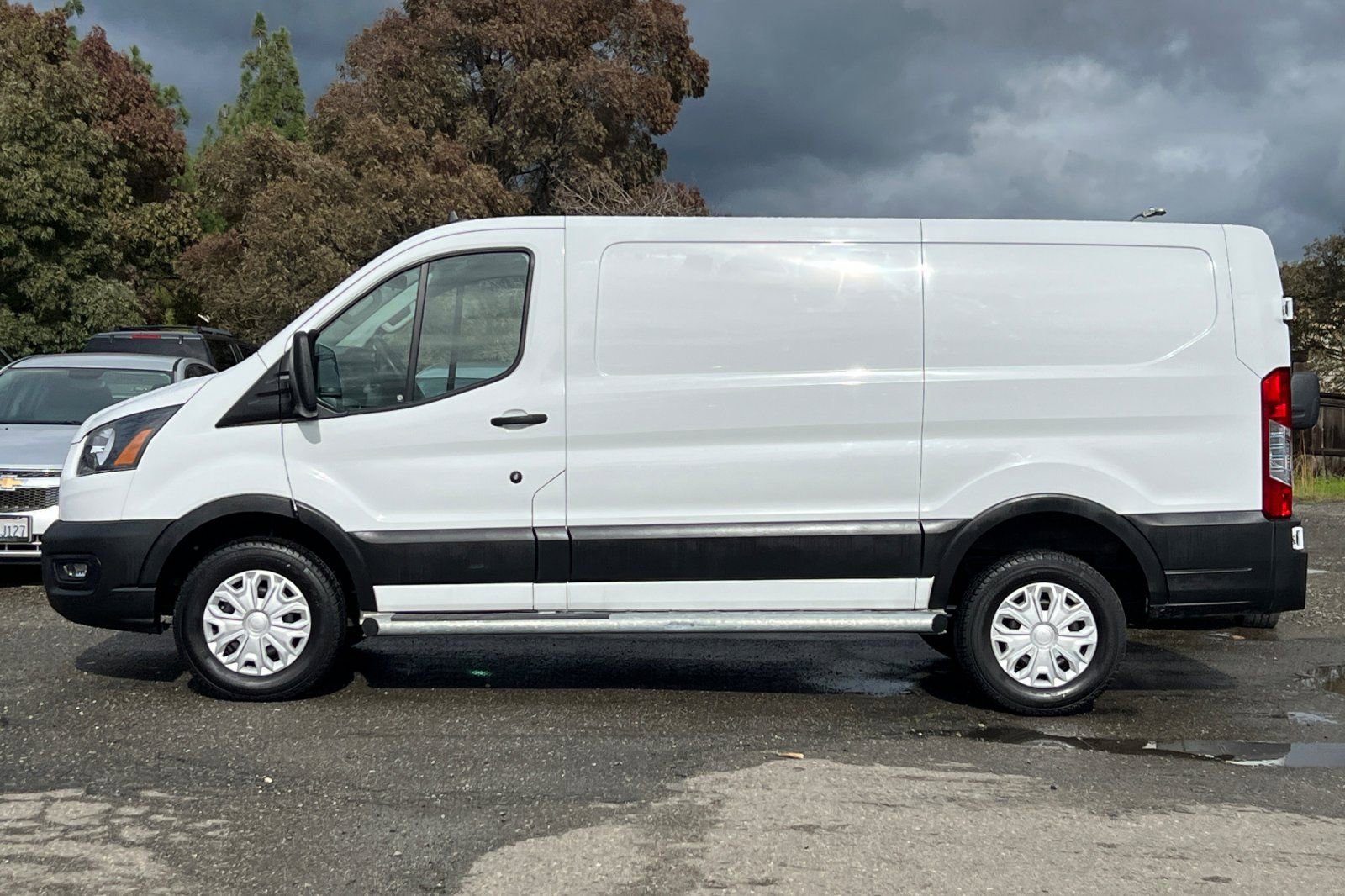Certified 2023 Ford Transit 250 Low Roof w/ Exterior Upgrade Package image 7