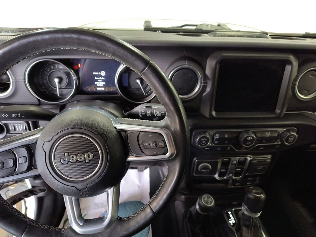 Used 2022 Jeep Wrangler Unlimited Sahara w/ Cold Weather Group image 12