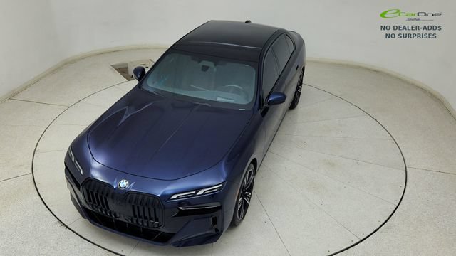Used 2023 BMW 760i xDrive AWD/4WD image 78