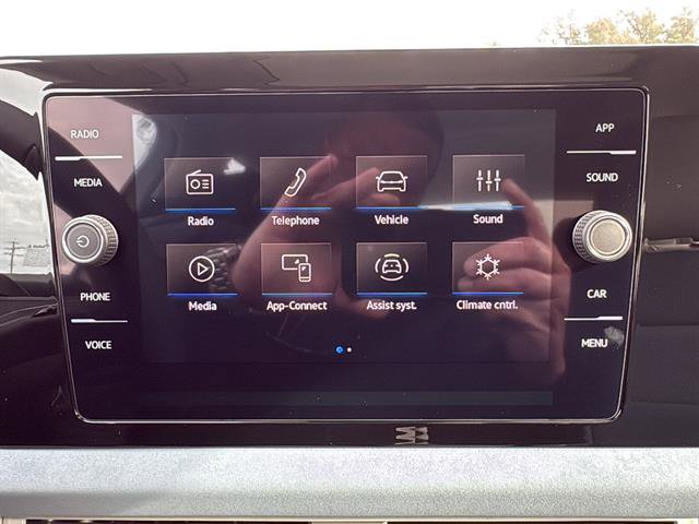 New 2026 Volkswagen Jetta SE image 18