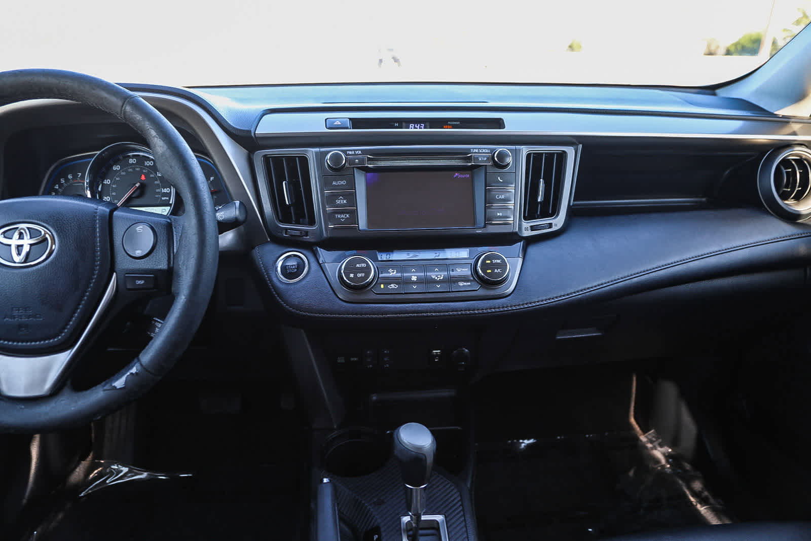 Used 2013 Toyota RAV4 Limited image 13