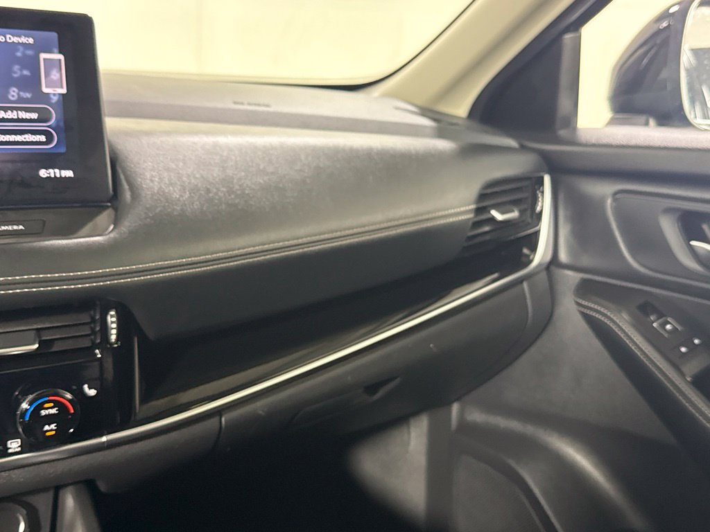 Used 2024 Nissan Rogue SL AWD/4WD image 28