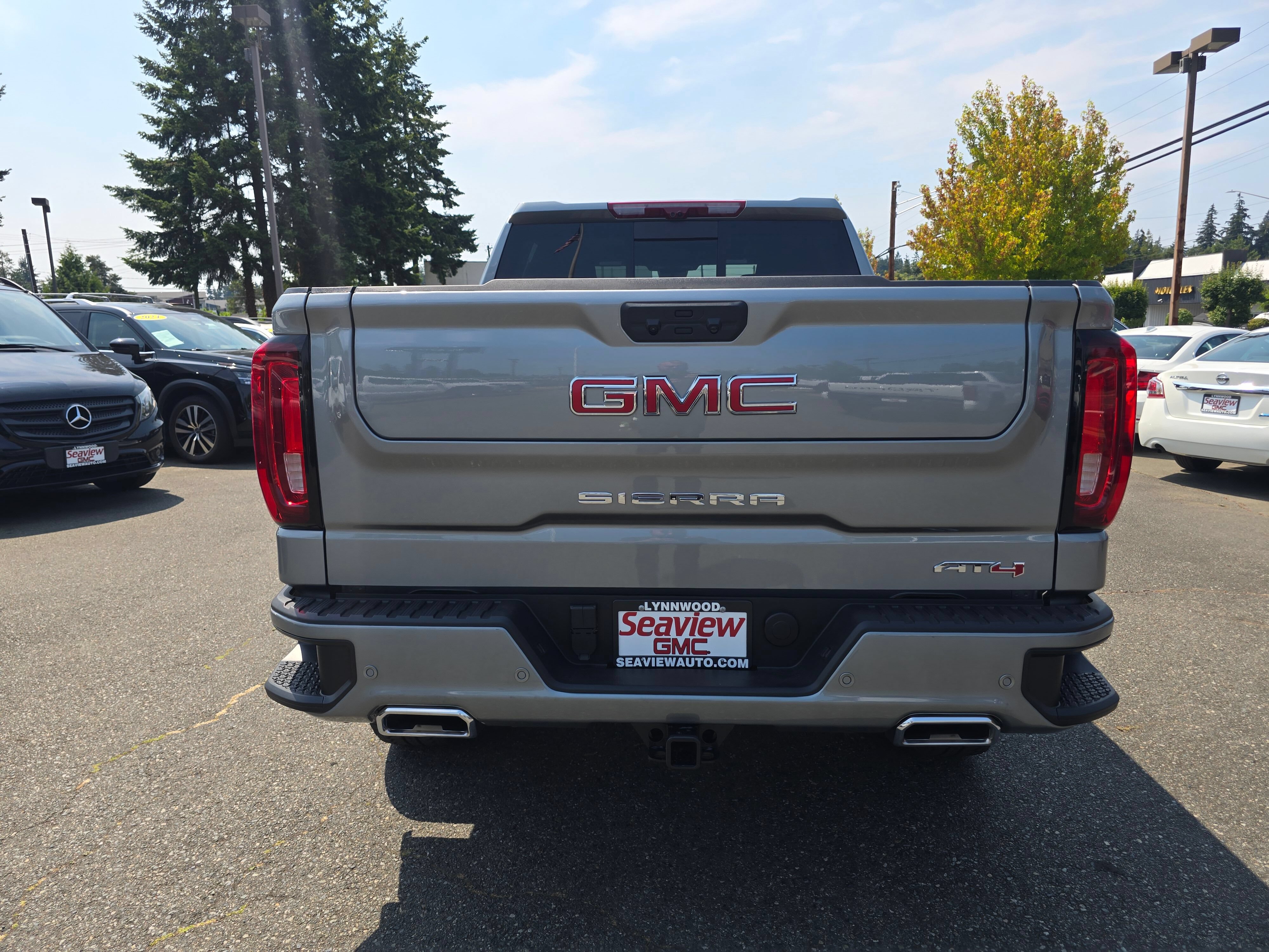 New 2026 GMC Sierra 1500 AT4 w/ AT4 Premium Package AWD/4WD image 6