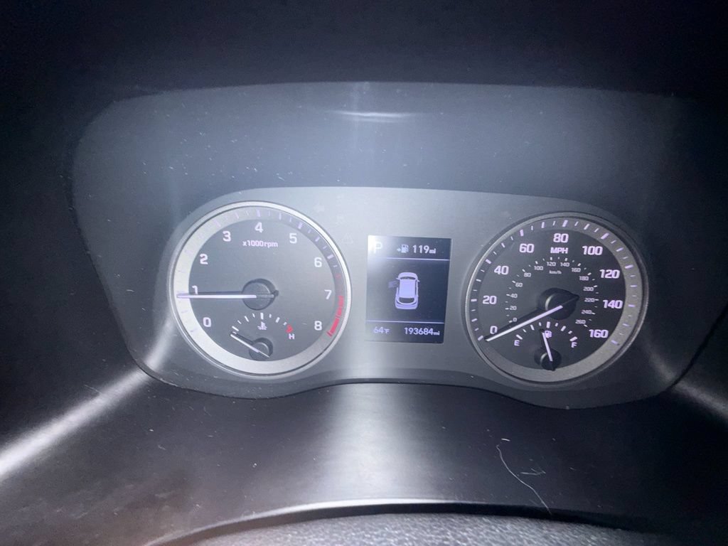 Used 2019 Hyundai Tucson Value FWD image 16