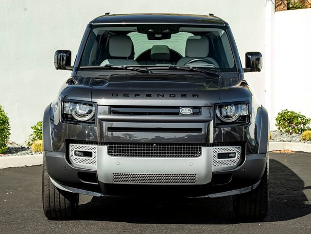 Used 2025 Land Rover Defender 110 S AWD/4WD image 3