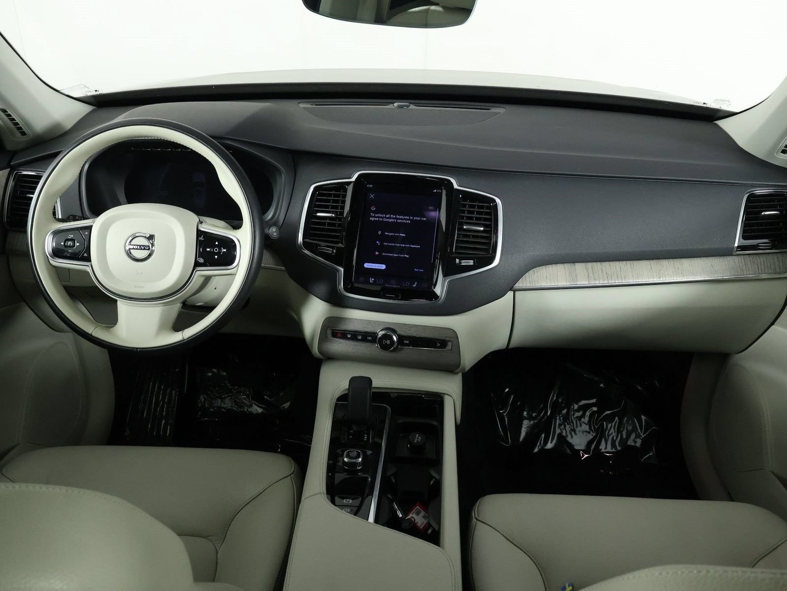Certified 2023 Volvo XC90 B6 Plus w/ Protection Package Premier AWD/4WD image 7