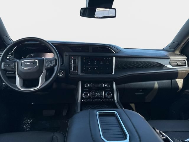Used 2023 GMC Yukon Denali AWD/4WD image 13