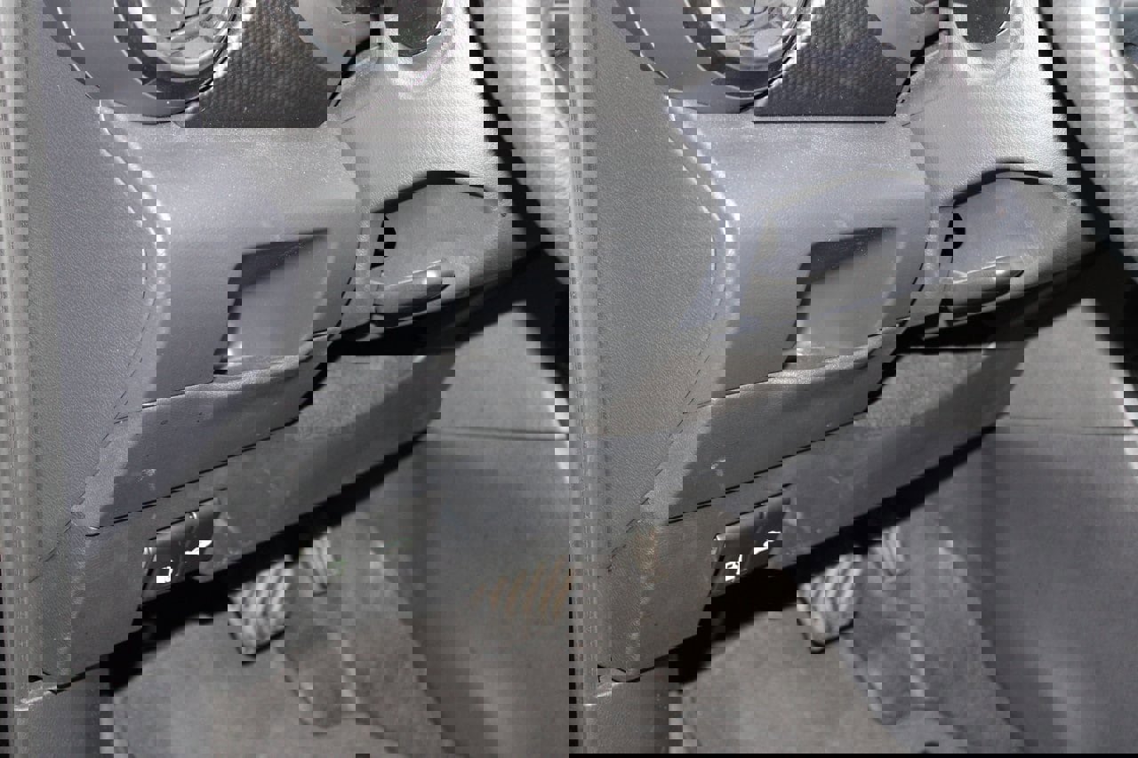 Used 2024 Nissan Kicks SV image 21