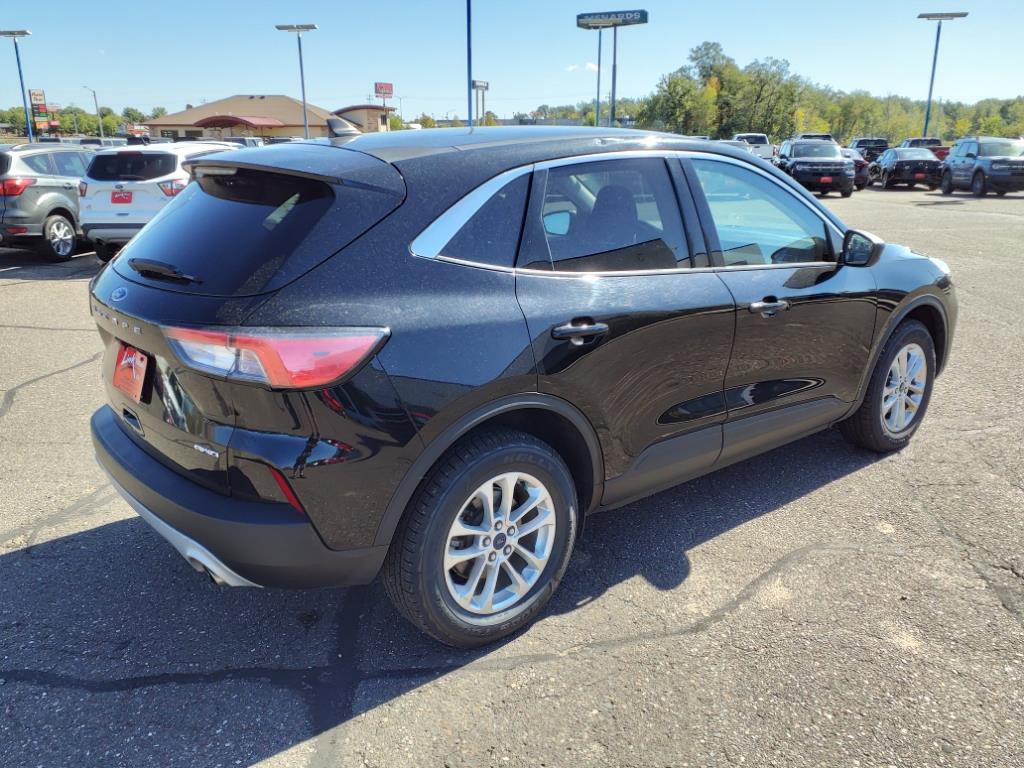 Certified 2022 Ford Escape SE image 6