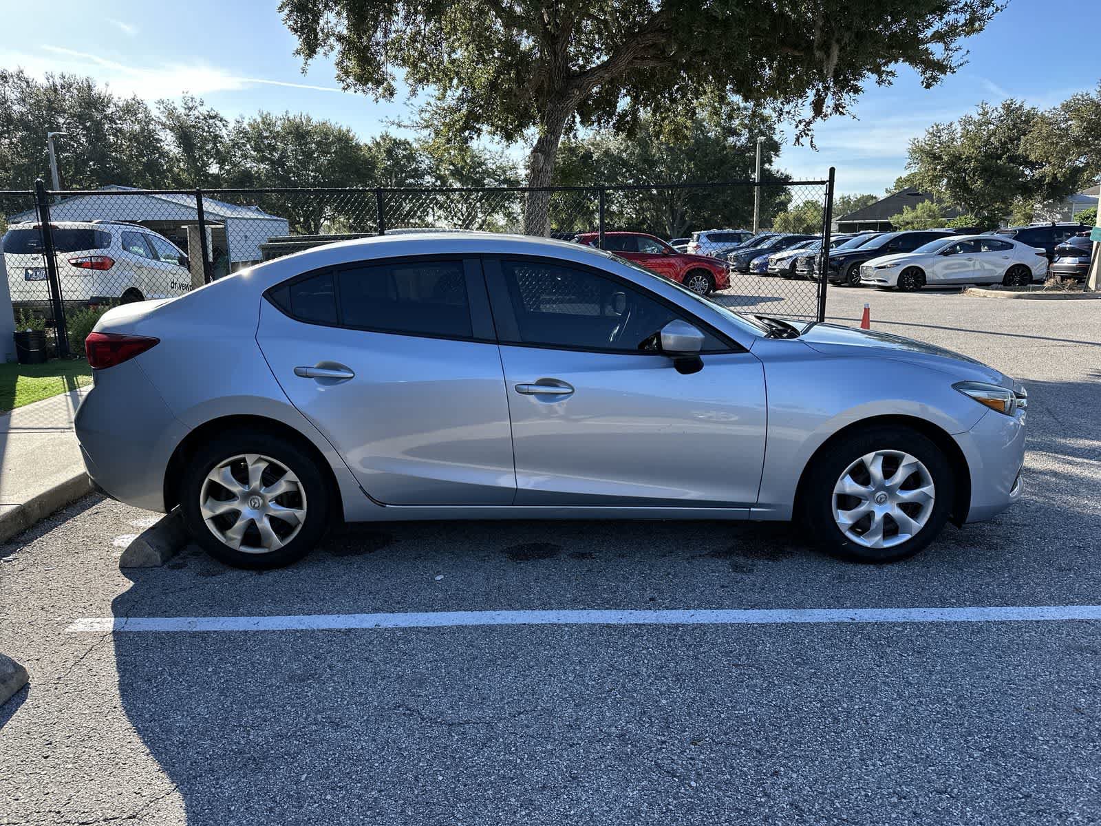 Used 2017 MAZDA MAZDA3 Sport FWD image 10