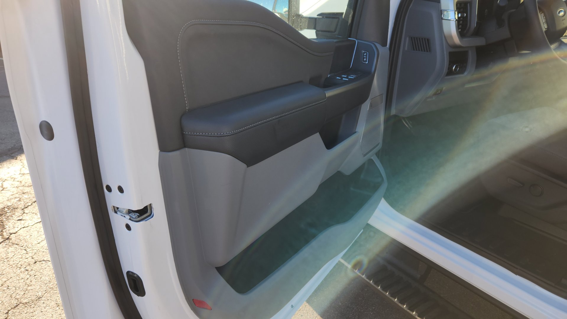 New 2026 Ford F250 XLT w/ XLT Premium Package image 24