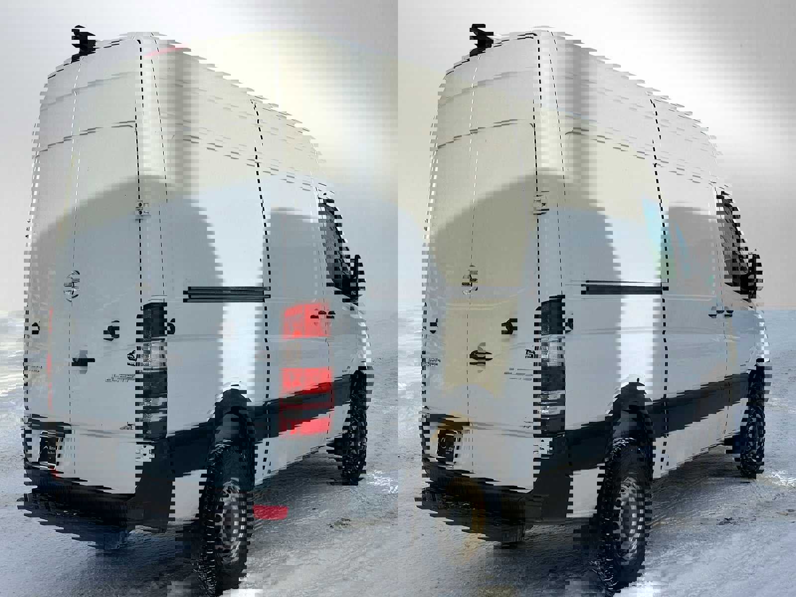 Used 2016 Freightliner Sprinter 2500 image 3