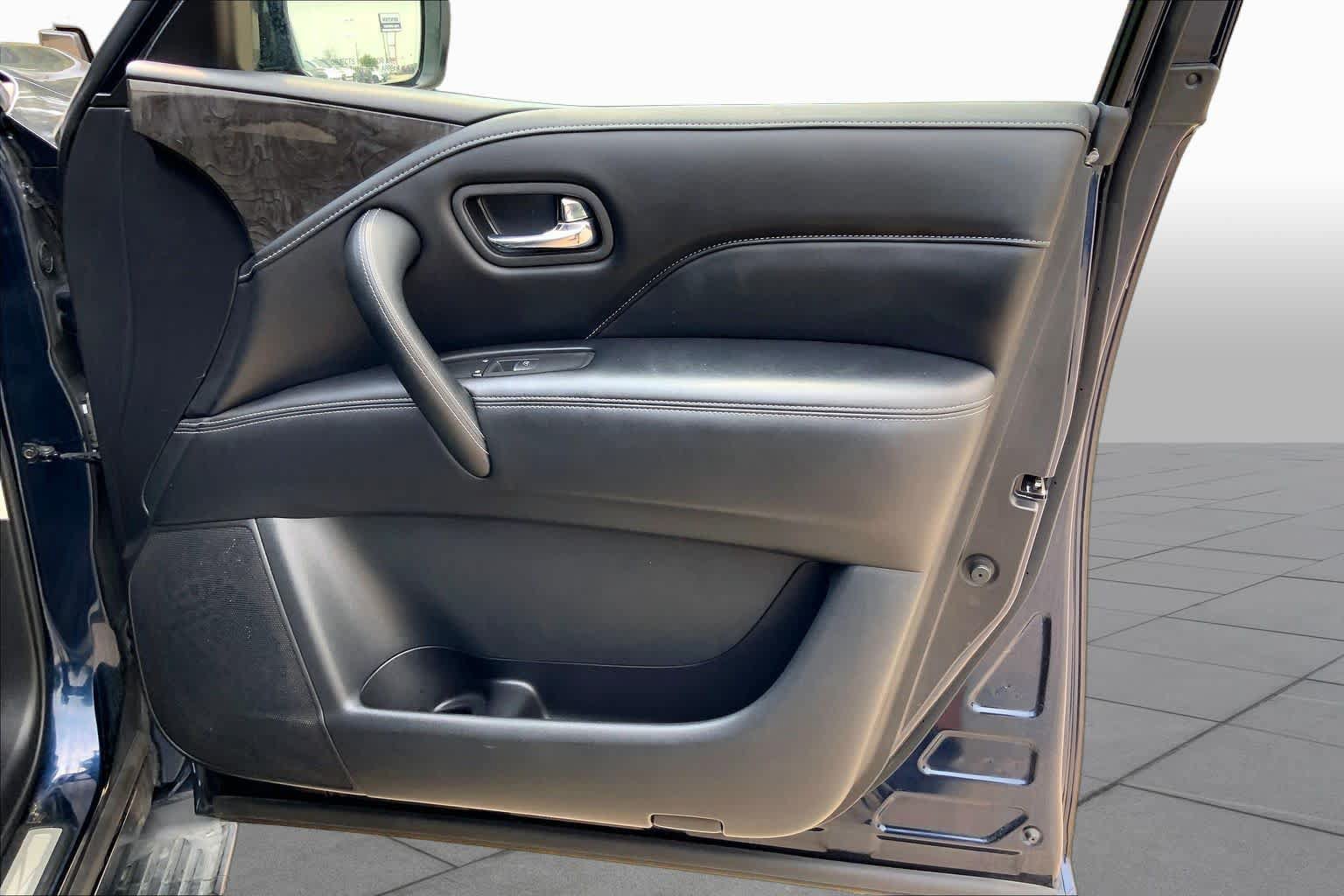 Used 2024 INFINITI QX80 Luxe RWD image 23