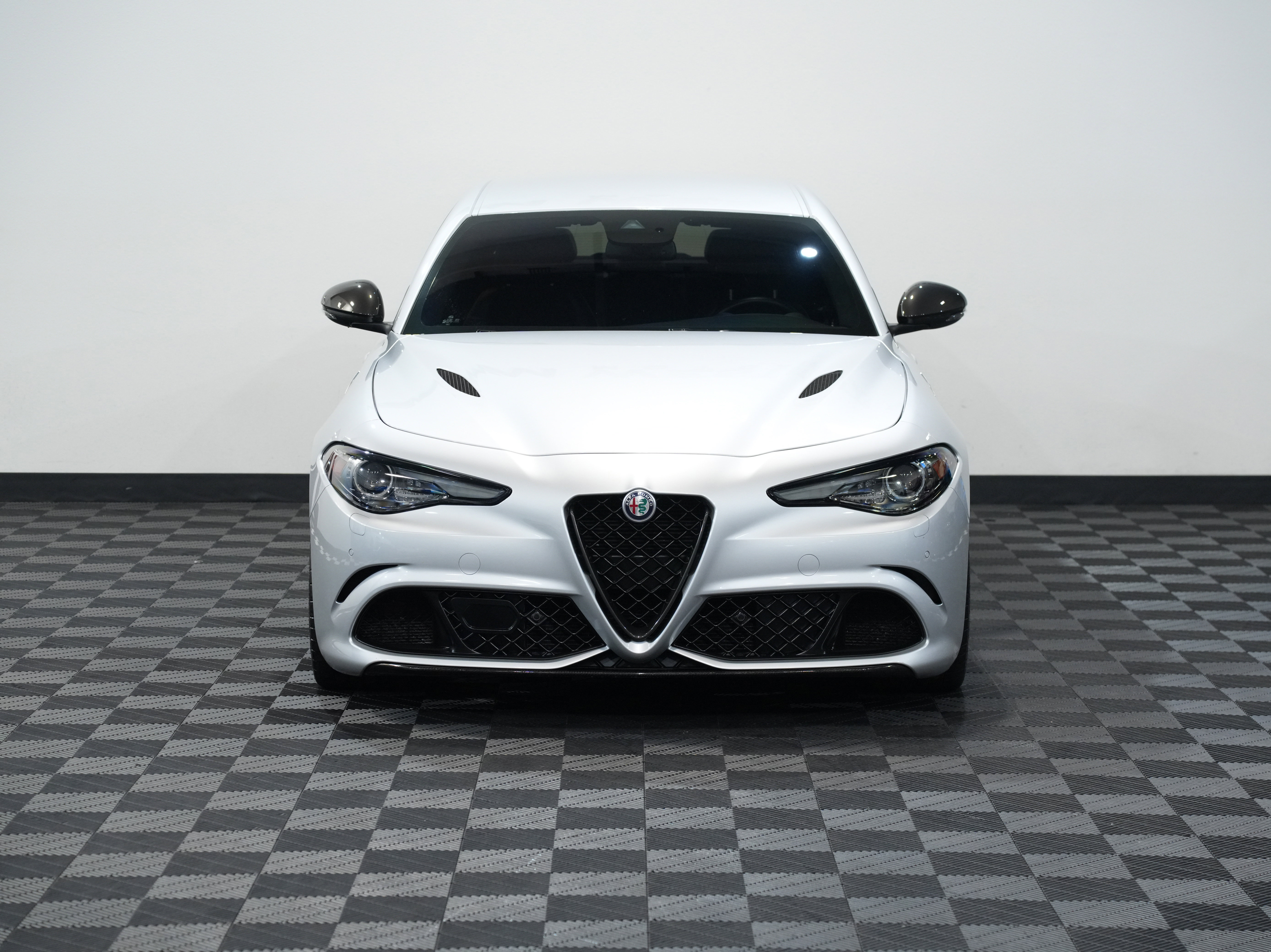 Used 2020 Alfa Romeo Giulia Quadrifoglio w/ Nero Edizione image 4