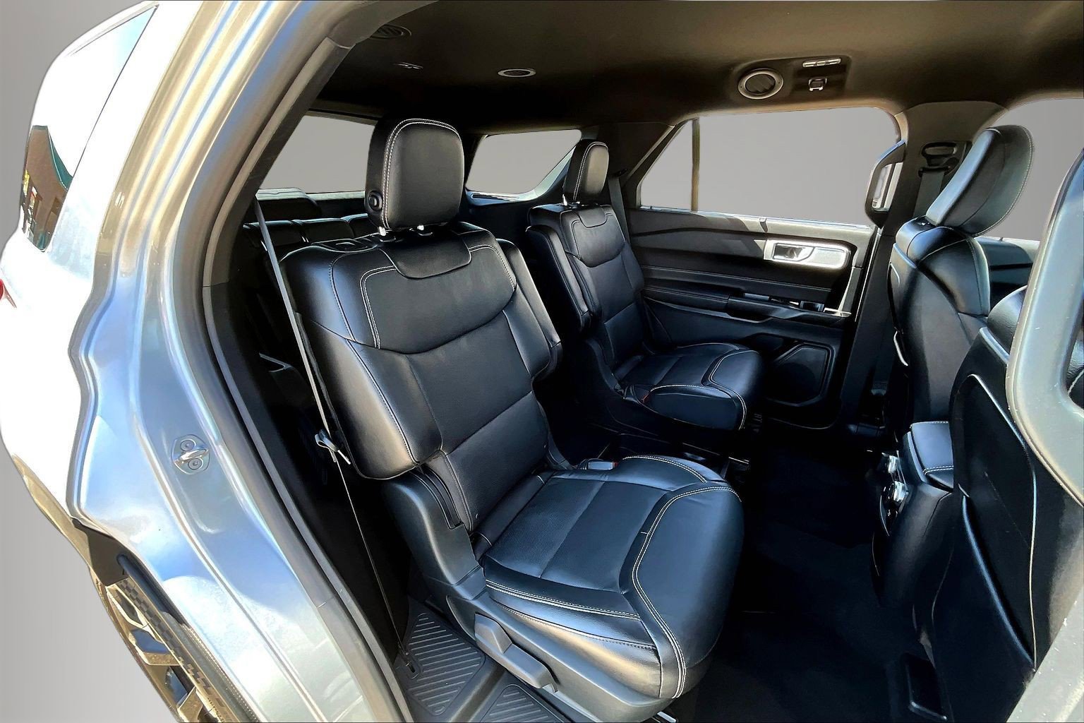 Used 2020 Ford Explorer ST w/ ST High-Performance Pack image 25