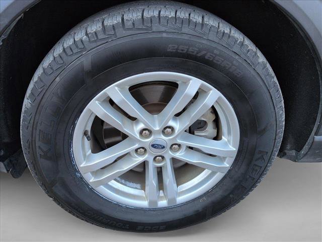 Used 2023 Ford Explorer XLT image 26