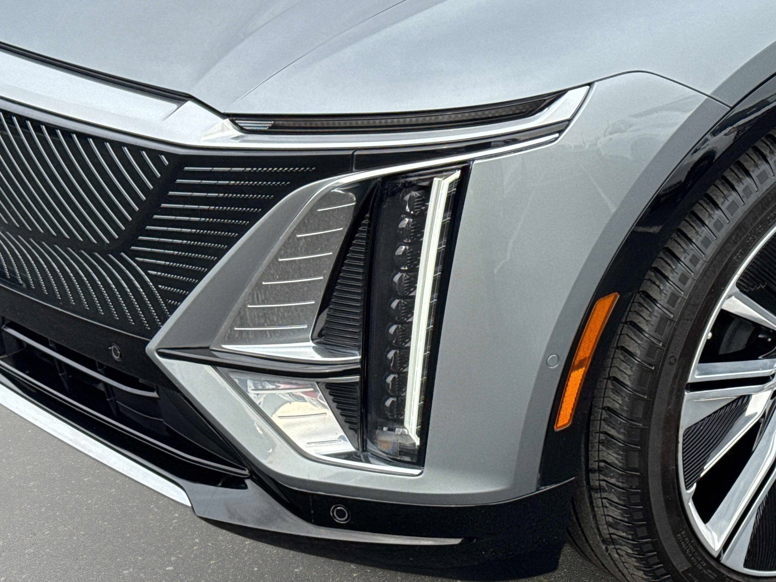 Certified 2024 Cadillac Lyriq Luxury w/ LPO, Floor Liner Package image 29