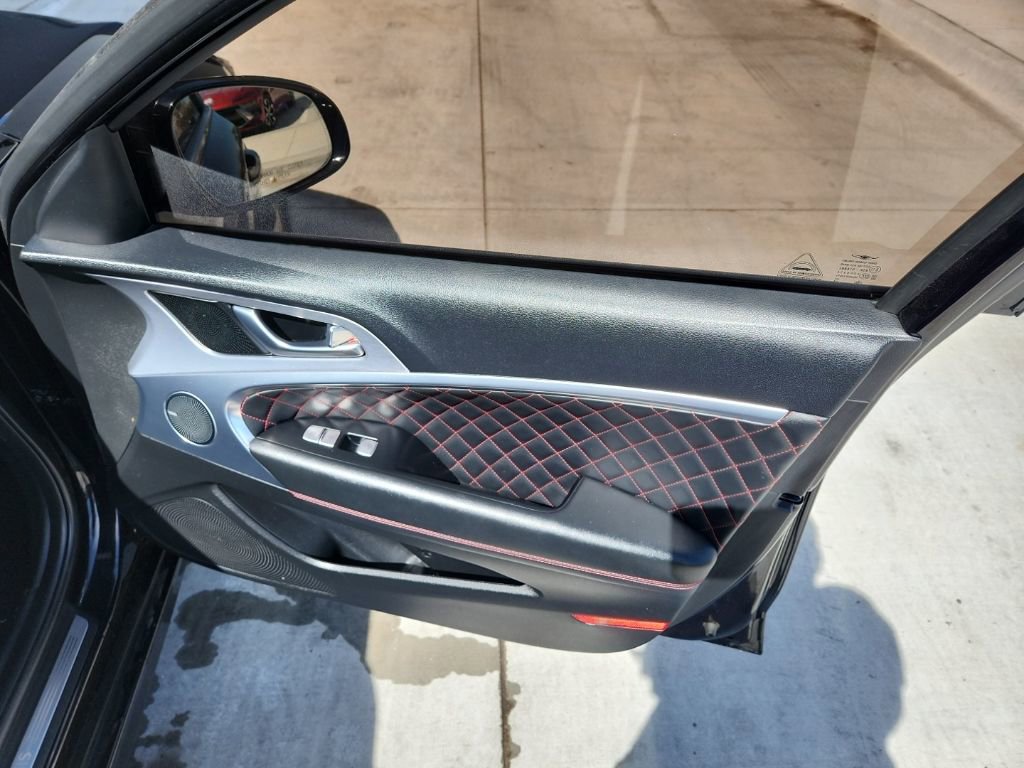 Used 2021 Genesis G70 3.3T w/ Sport Package image 12