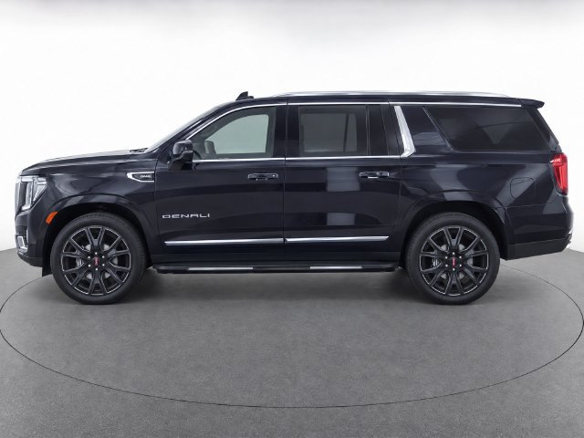Used 2023 GMC Yukon XL Denali w/ Max Trailering Package AWD/4WD image 6