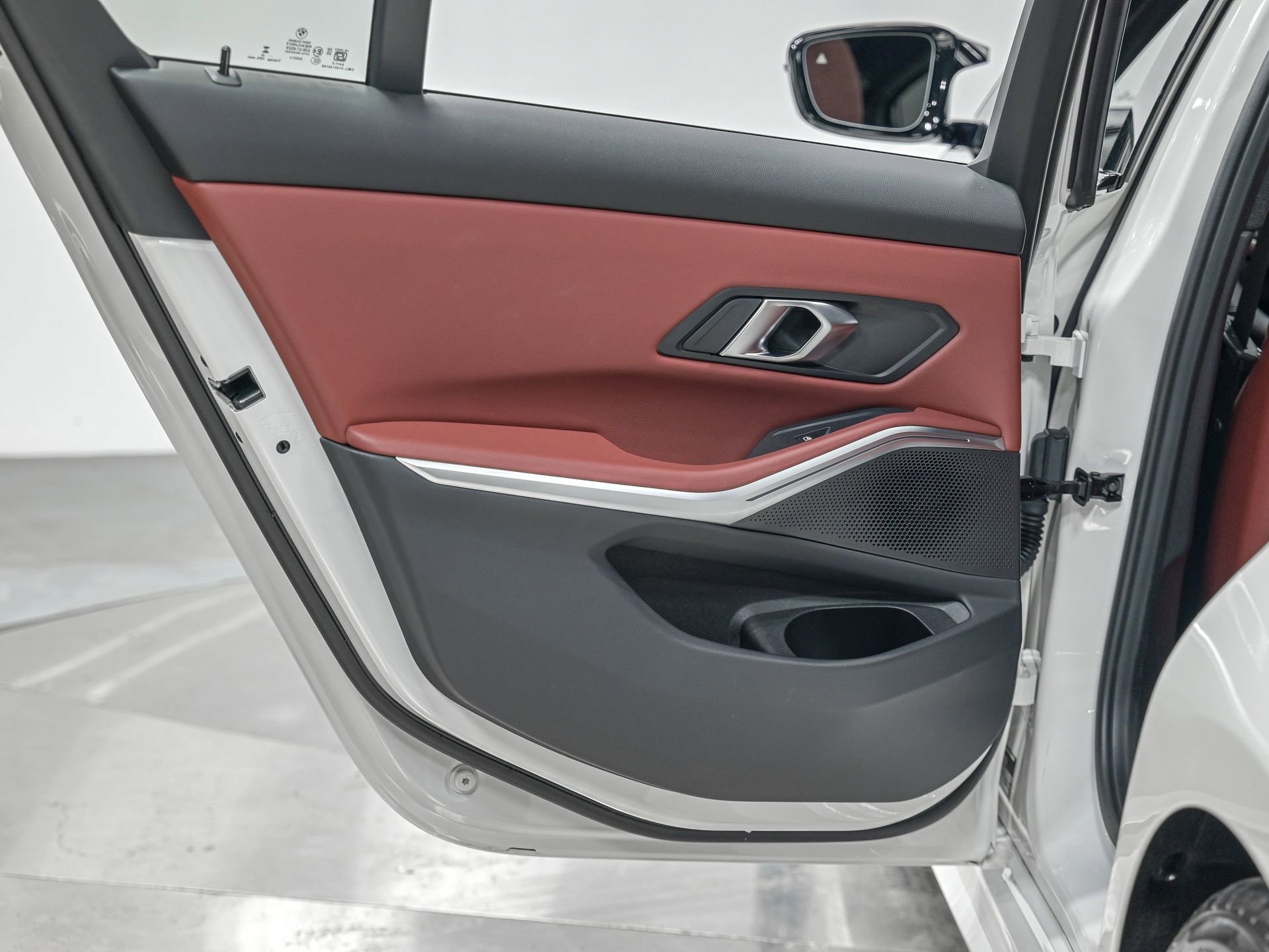 Used 2025 BMW M340i xDrive image 27