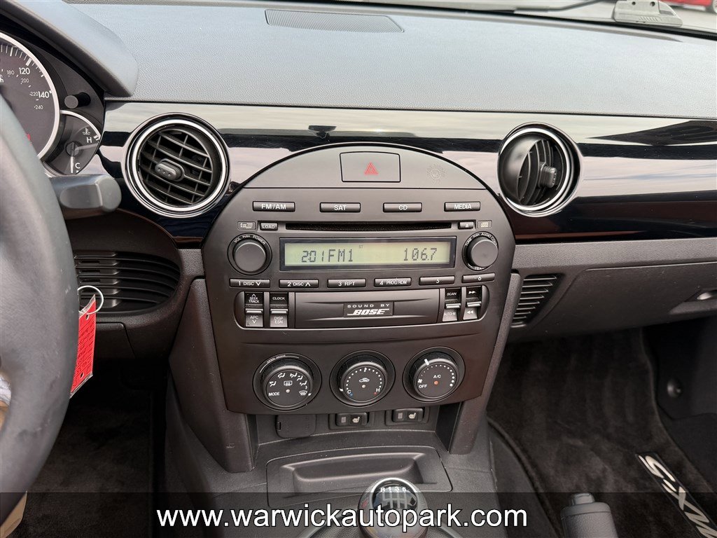 Used 2008 MAZDA MX-5 Miata Grand Touring RWD image 9