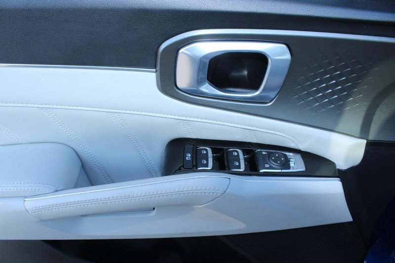Used 2022 Kia Sorento SX image 9