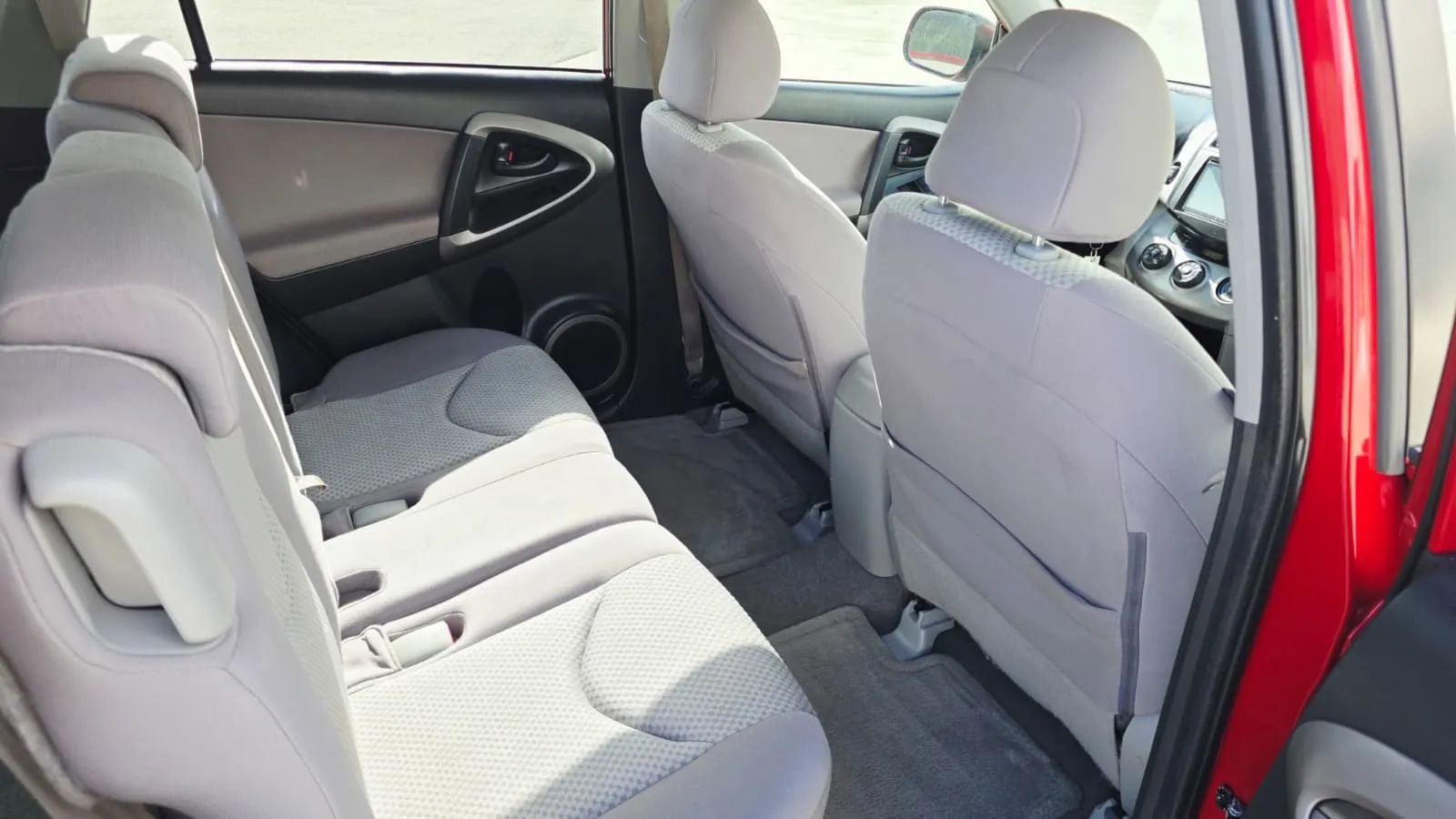 Used 2008 Toyota RAV4 Sport Utility 4D image 12