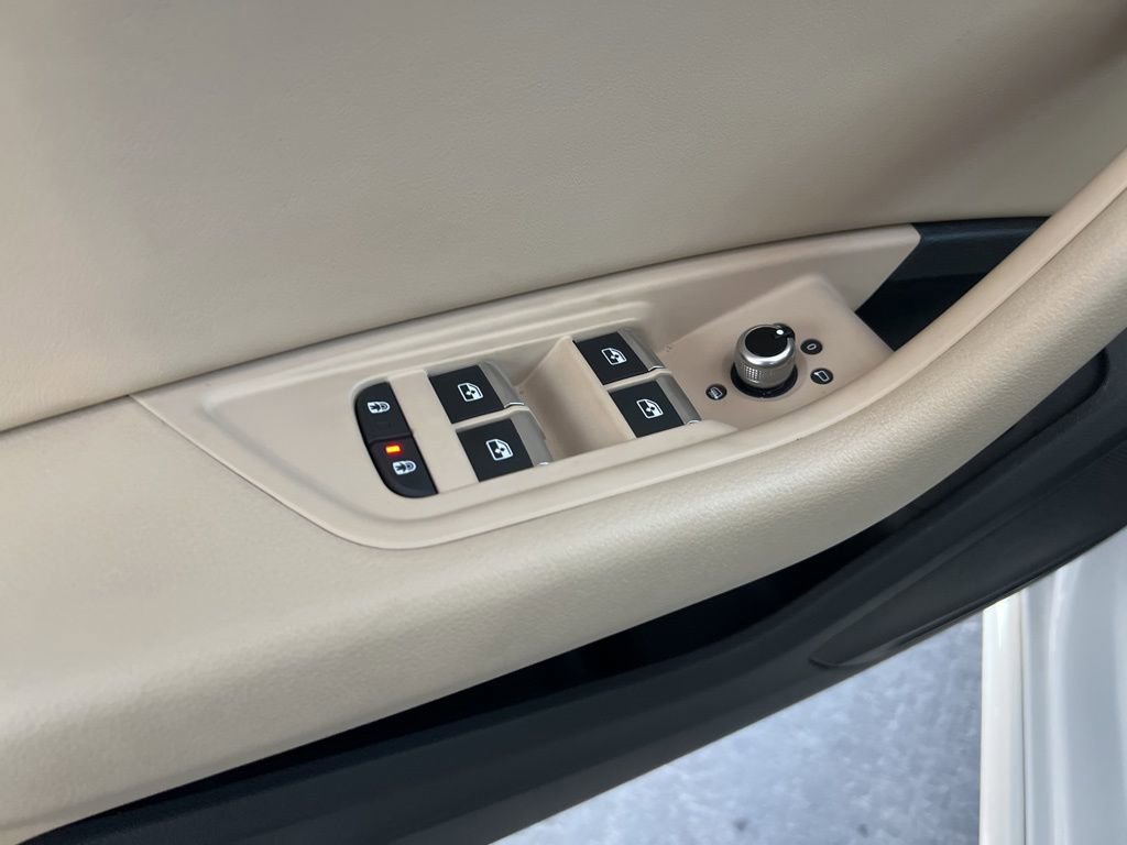 Used 2023 Audi A4 2.0T Premium w/ Convenience Package image 36