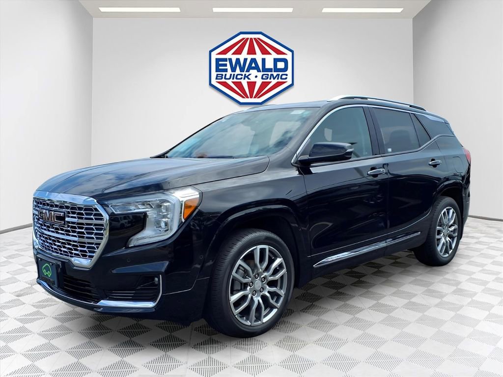 Certified 2024 GMC Terrain Denali w/ Denali Premium Package AWD/4WD image 1