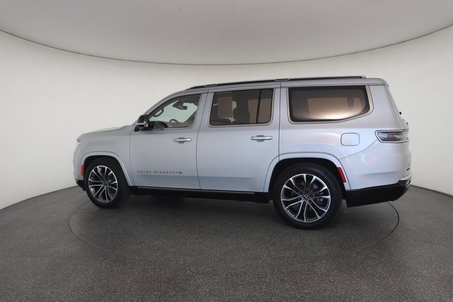 Used 2023 Jeep Grand Wagoneer Series III image 8