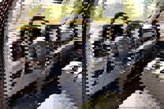 Used 2022 Ford F150 XLT w/ Trailer Tow Package image 13