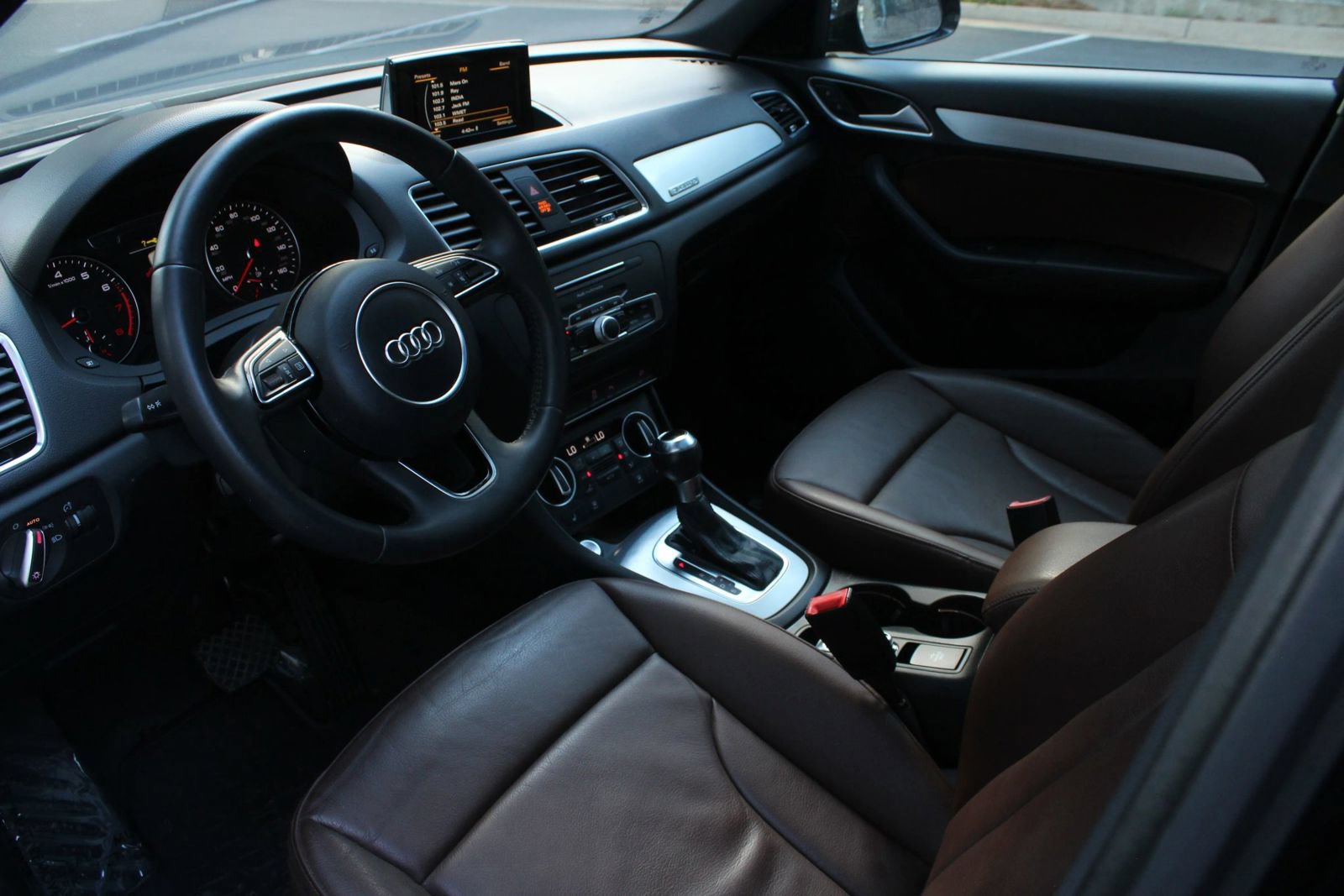 Used 2018 Audi Q3 2.0T Premium AWD/4WD image 13