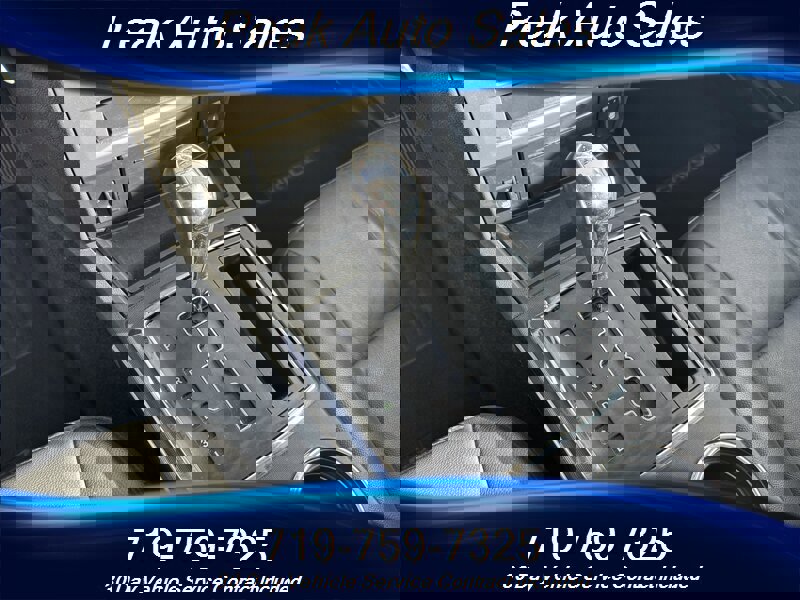 Used 2010 Chrysler 300 Touring image 22