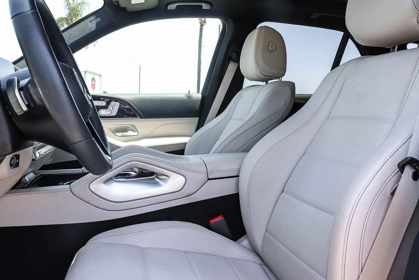 Used 2024 Mercedes-Benz GLE 350 4MATIC image 29