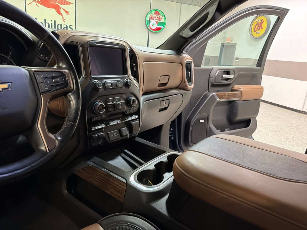 Used 2023 Chevrolet Silverado 2500 High Country AWD/4WD image 28
