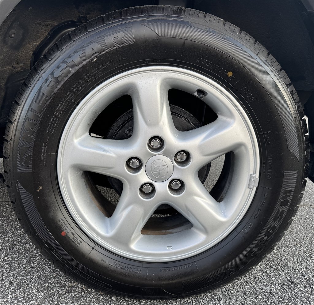 Used 2001 Toyota RAV4 4WD image 39