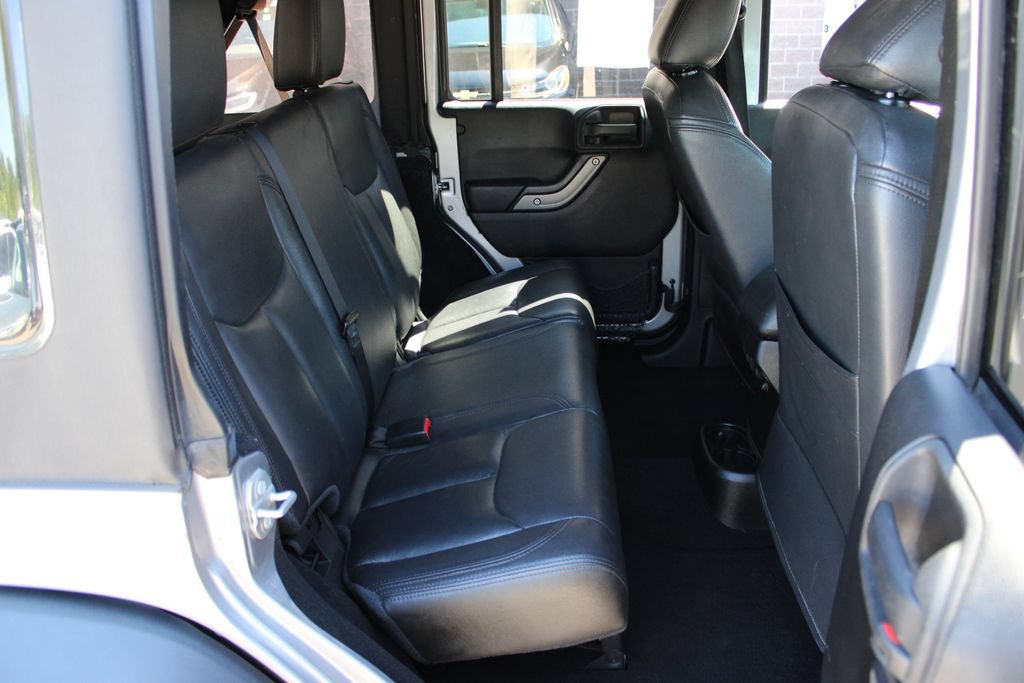 Used 2015 Jeep Wrangler Unlimited Sport w/ Quick Order Package 24S AWD/4WD image 34