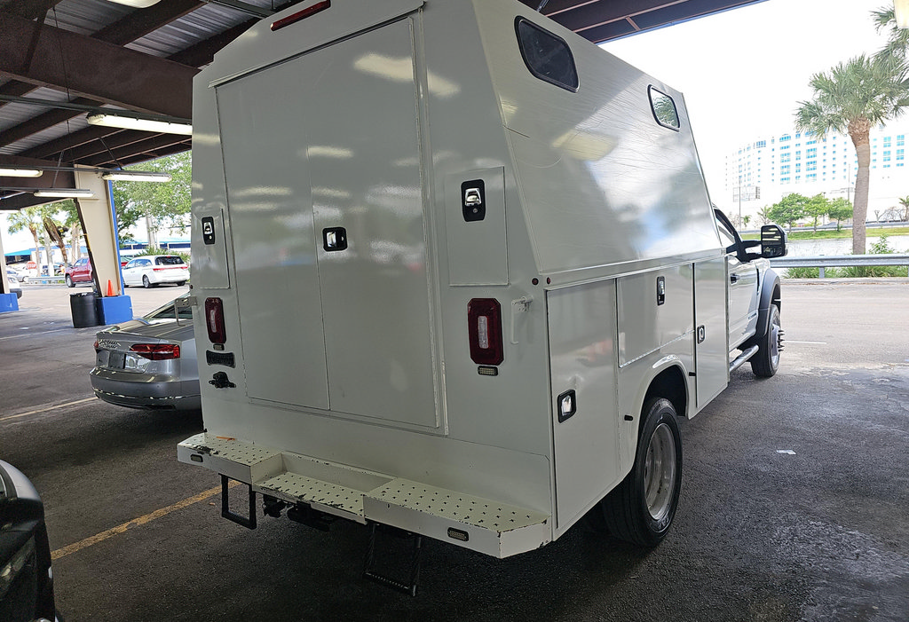Used 2018 Ford F550 2WD SuperCab Super Duty w/ Power Equipment Group image 2