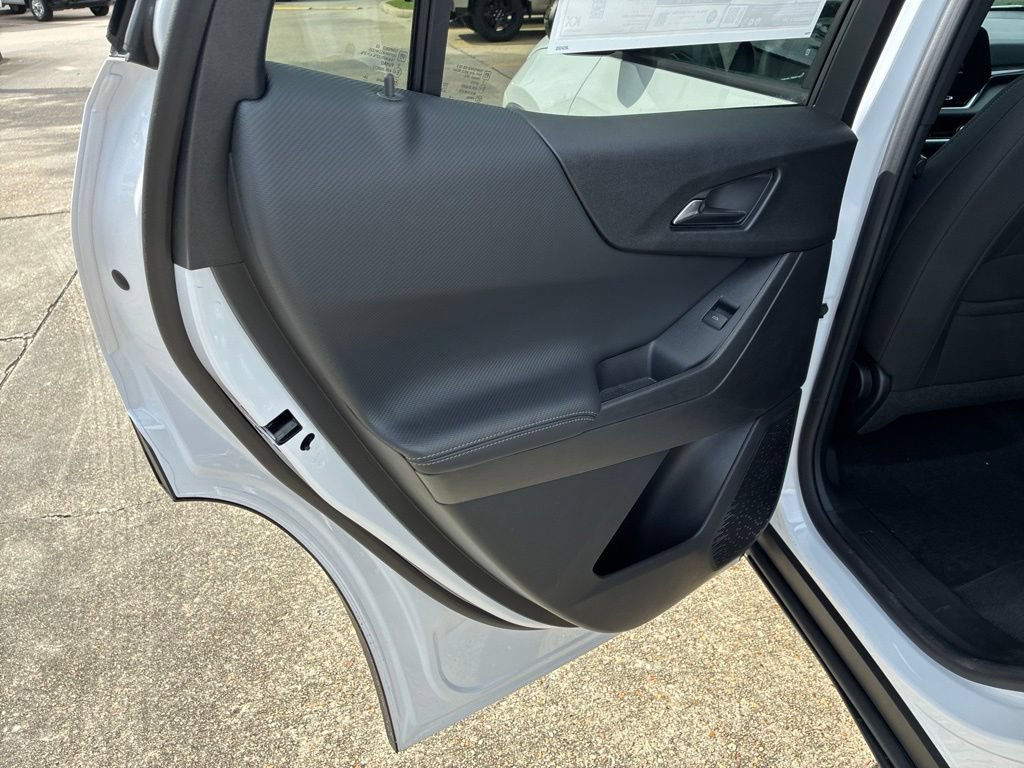 New 2027 Chevrolet Equinox LT FWD image 13