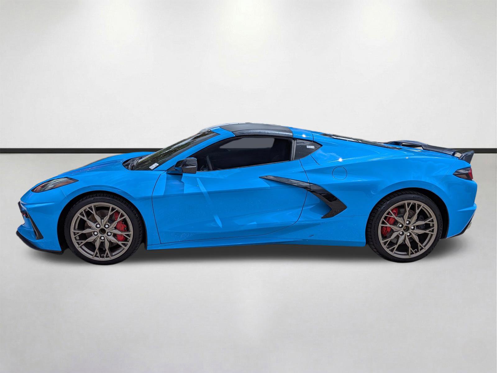 Used 2023 Chevrolet Corvette Stingray Coupe w/ Z51 Performance Package image 7