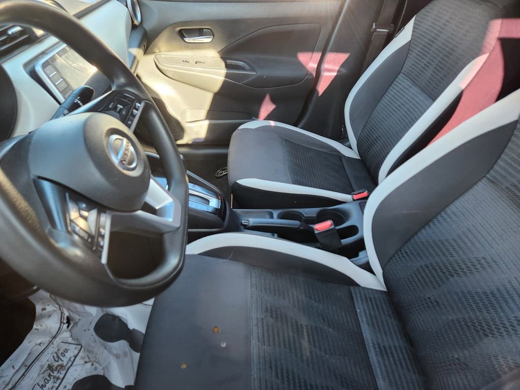 Used 2021 Nissan Versa SV image 8