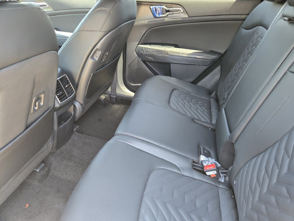 New 2026 Kia Sportage X-Line w/ X-Line Premium Package AWD/4WD image 23