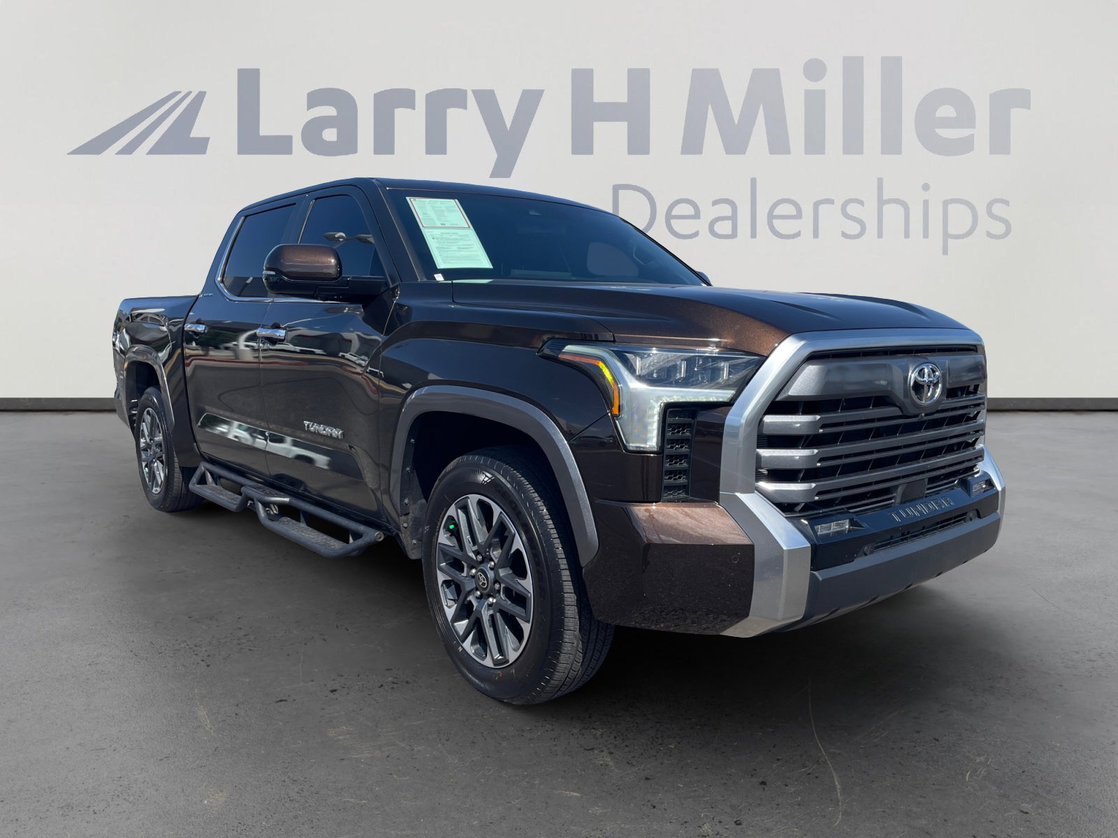 Certified 2025 Toyota Tundra Limited AWD/4WD image 7