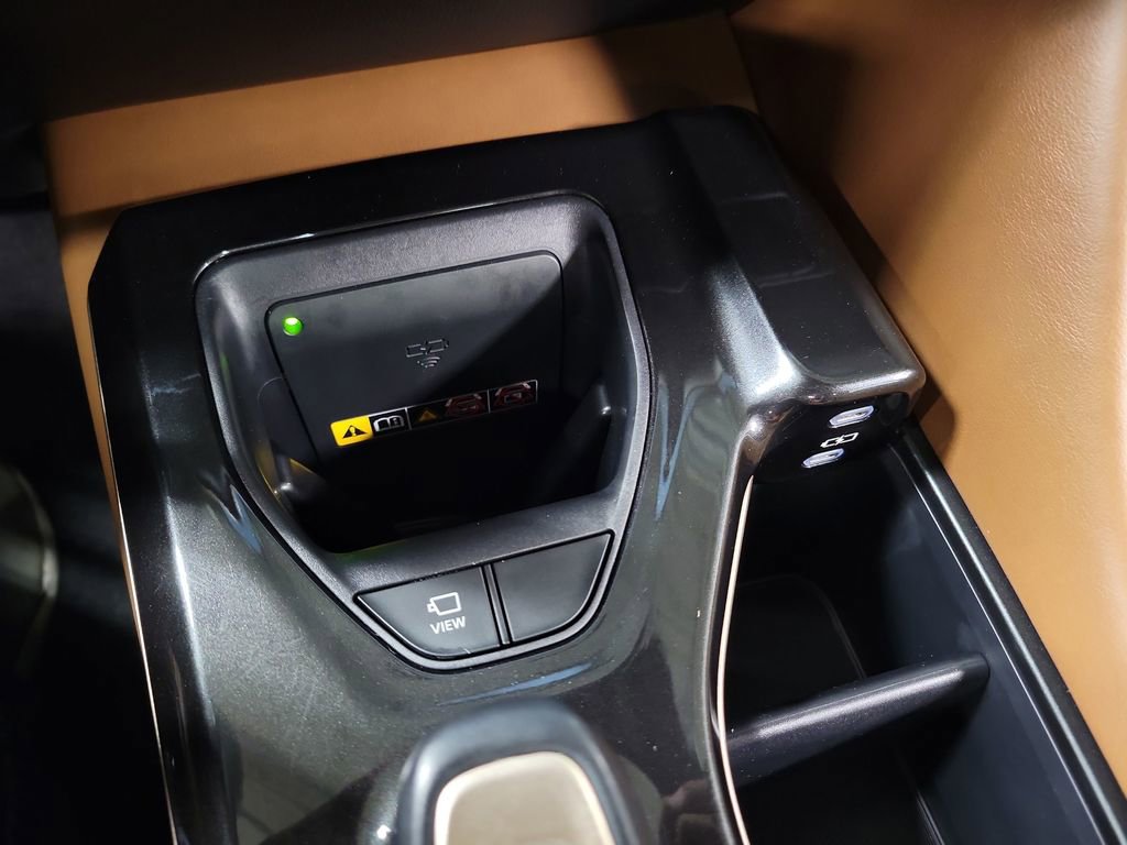 Used 2025 Toyota Crown Signia w/ Advanced Technology Package AWD/4WD image 17