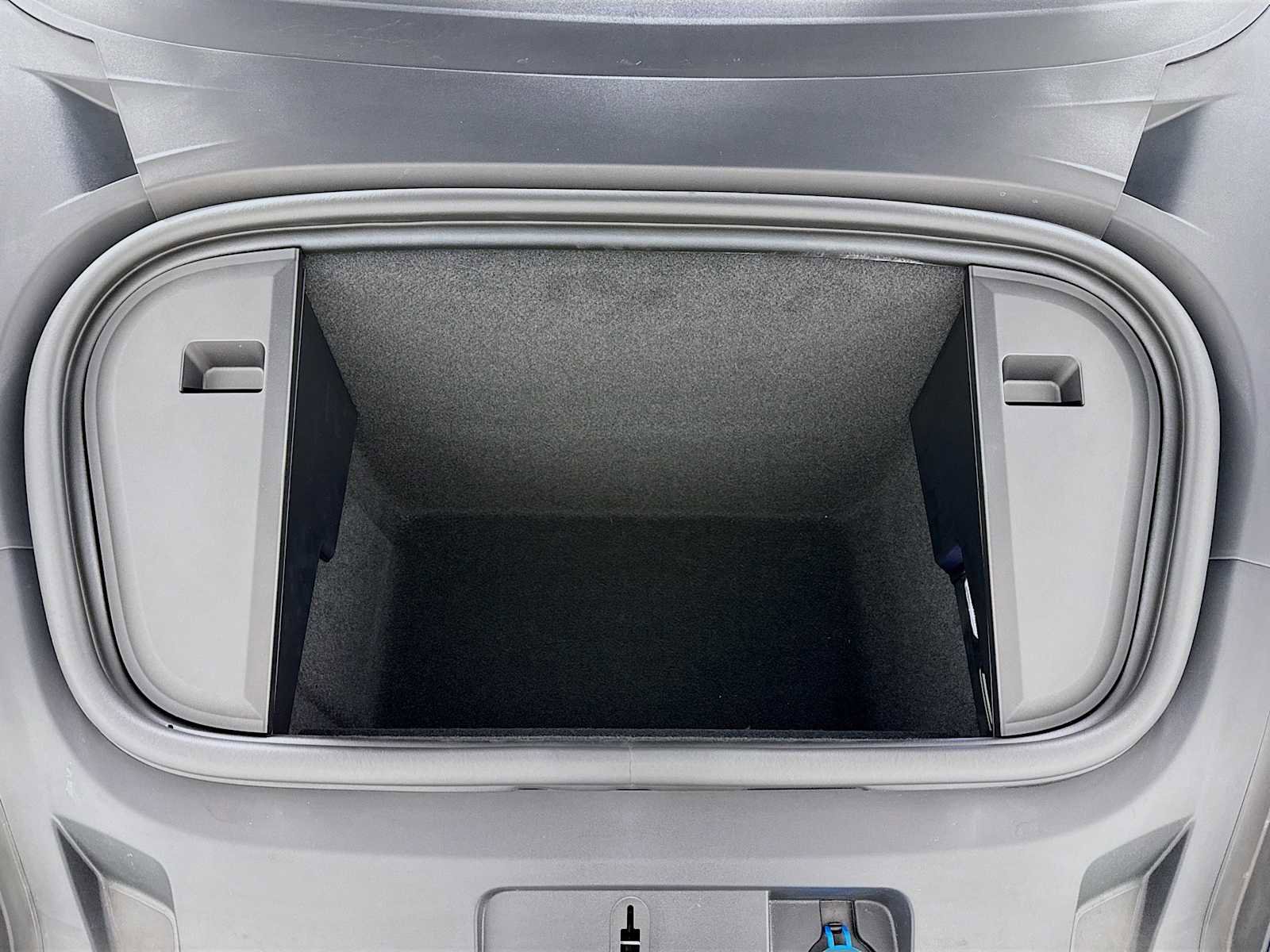 New 2026 Porsche Taycan 4S AWD/4WD image 30