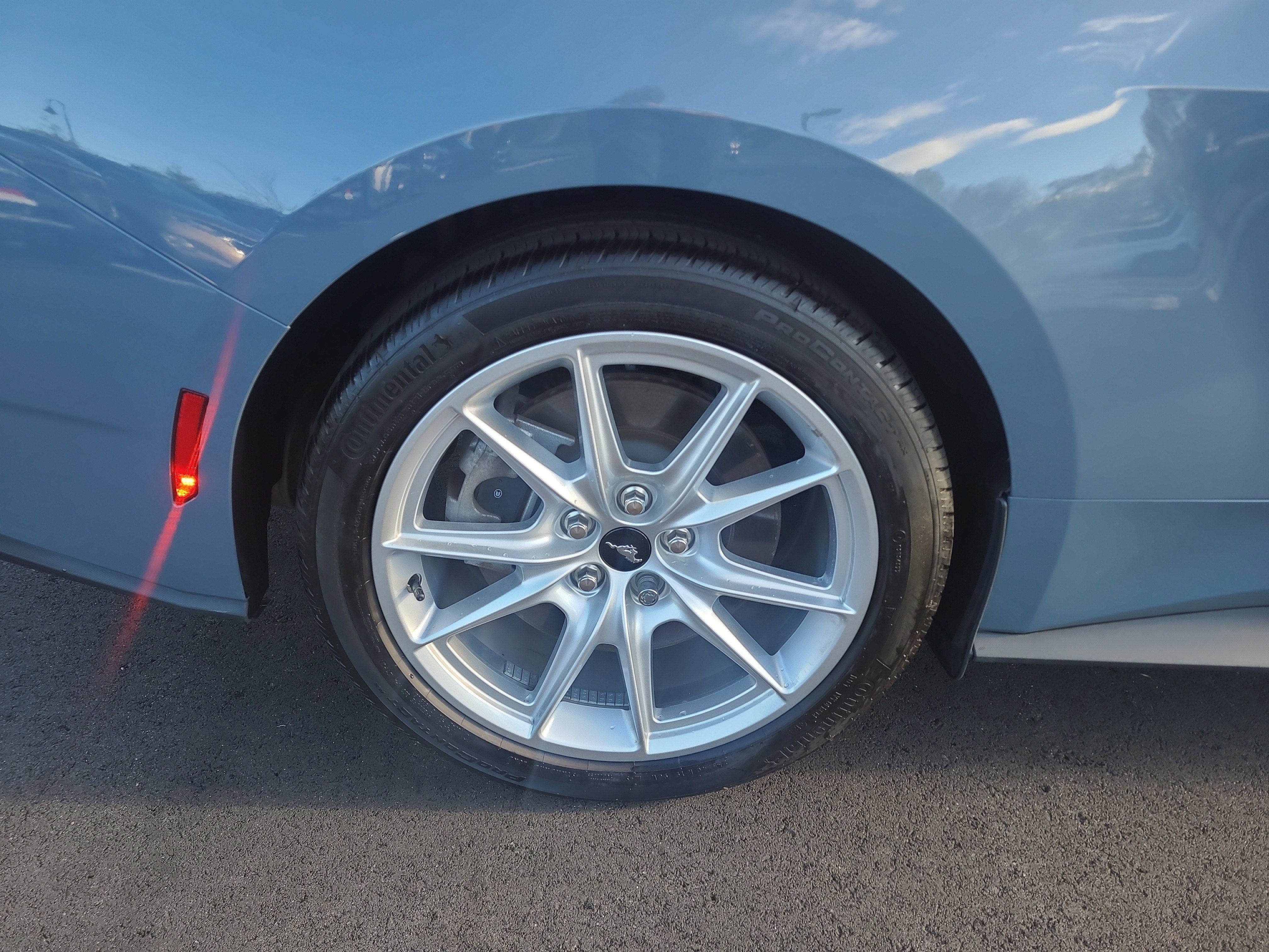 Used 2025 Ford Mustang GT Premium RWD image 12