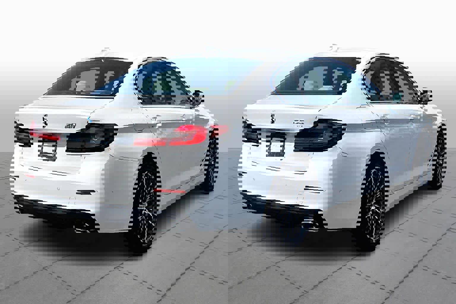 Used 2022 BMW 540i w/ Premium Package image 12