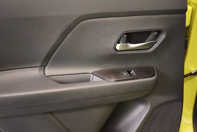 New 2026 Nissan Kicks SR w/ SR Premium Package image 25