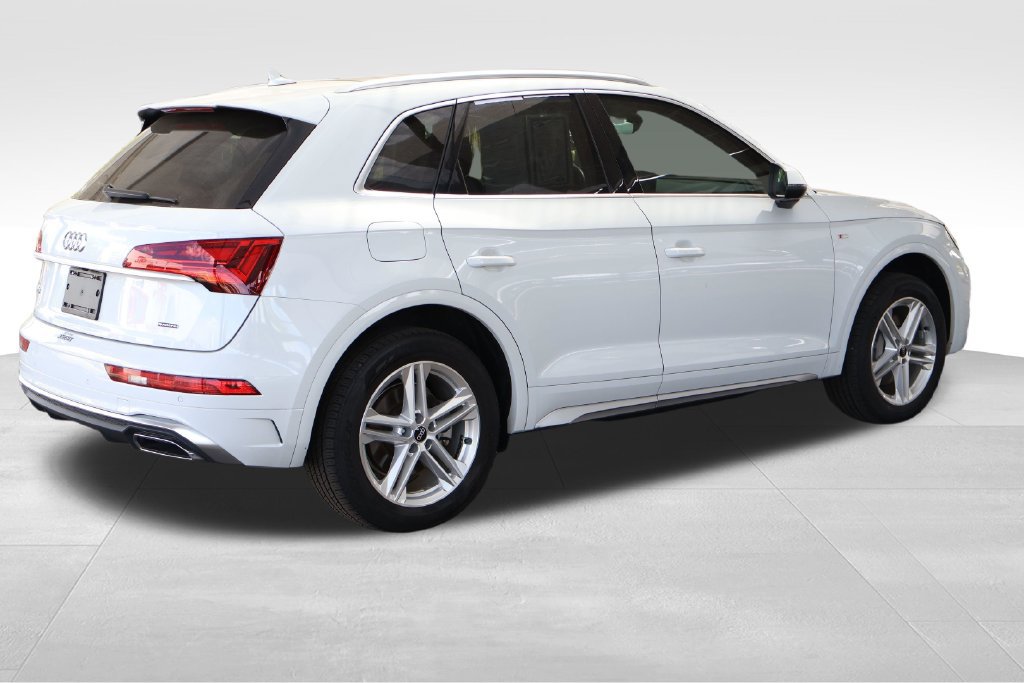 Used 2021 Audi Q5 e Premium Plus w/ Premium Plus Package AWD/4WD image 17